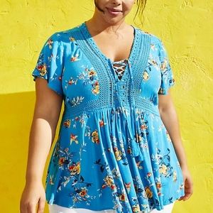 ❤️6 items for $25 sale!!❤️ Torrid Floral Crinkle Gauze Crochet Babydoll Top EUC